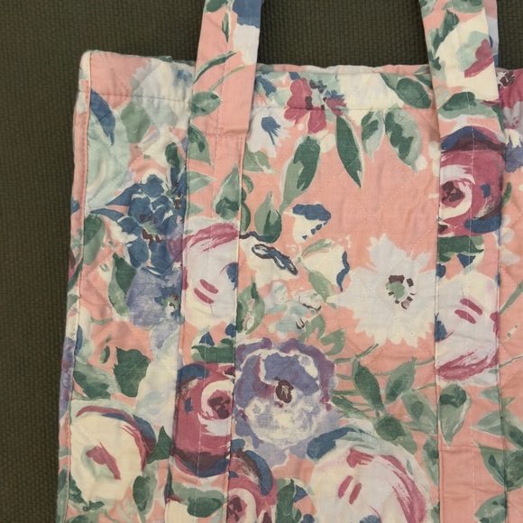 Vintage Quilted Floral Tote Bag - Picture 12 of 16